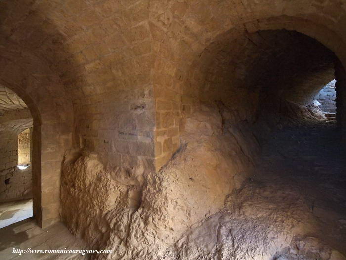 ZONA ALTA DEL PASO INFERIOR. ARRANQUE DEL PASO ALREDEDOR DE LA TORRE DEL HOMENAJE